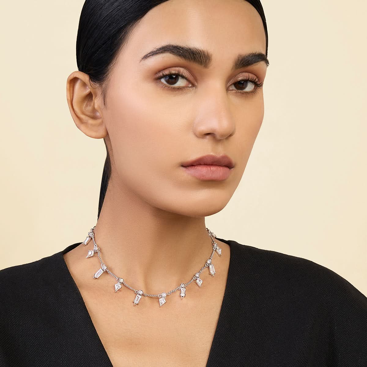 Dainty Diamonds Stationed Choker - Image 3