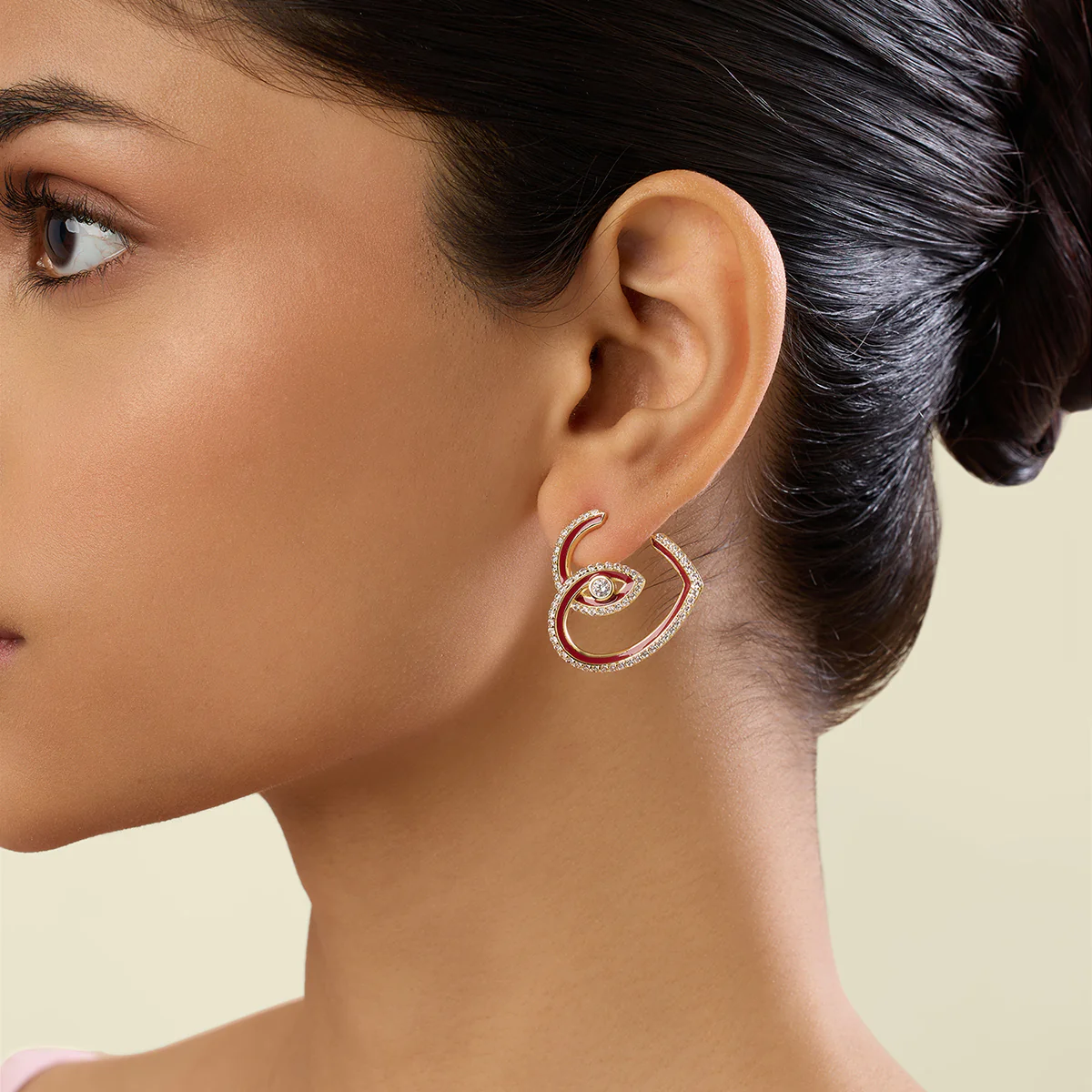 Gala Heart Hoops In 18Kt Gold Plated - Image 4