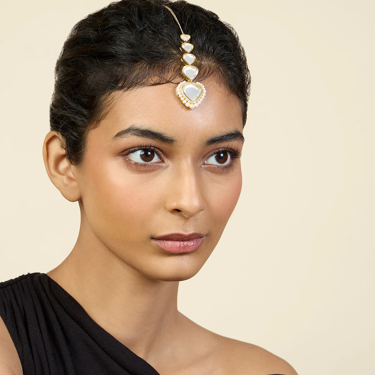 Mirror Boondein Maang Tikka - Image 4