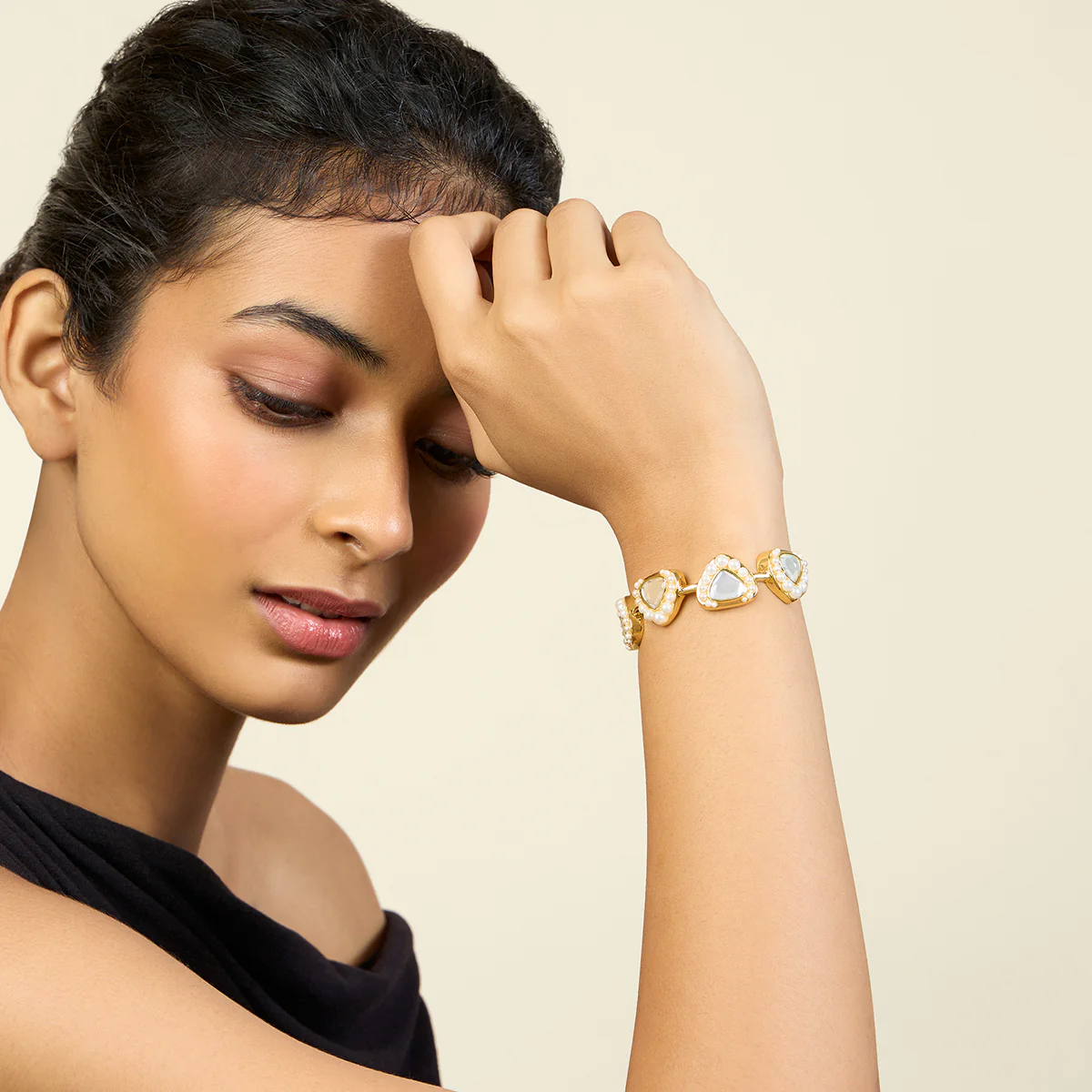 Trikone Mirror Open Cuff - Image 4